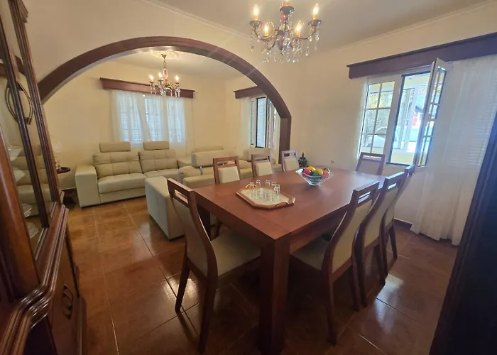 Pedro, Big House * Calheta (Madeira)